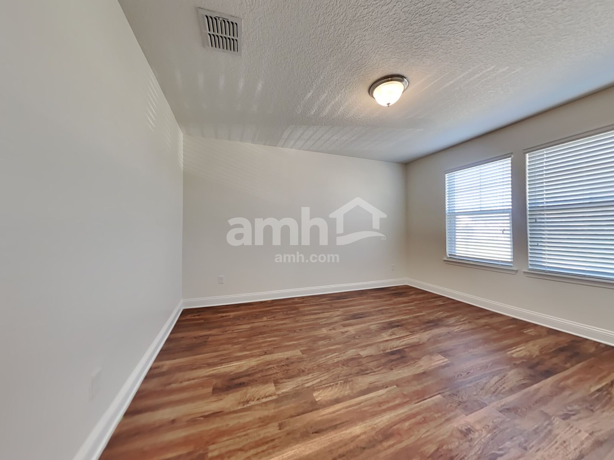 Building Photo - 659 Welcome Home Dr