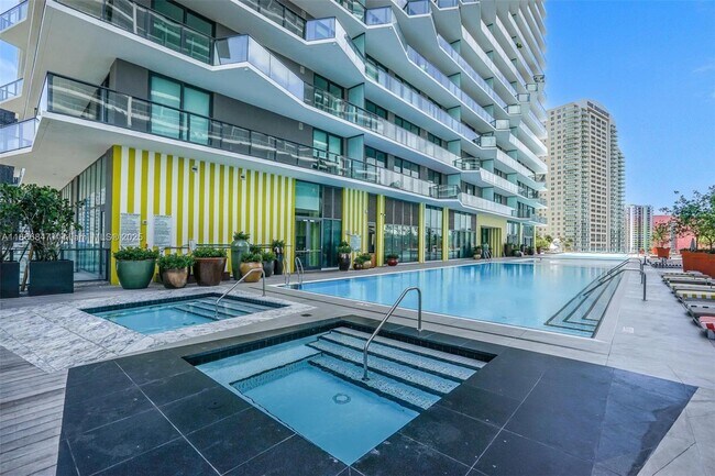 Building Photo - 1300 S Miami Ave