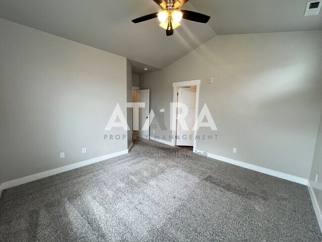 Building Photo - 4234 McKellen Dr