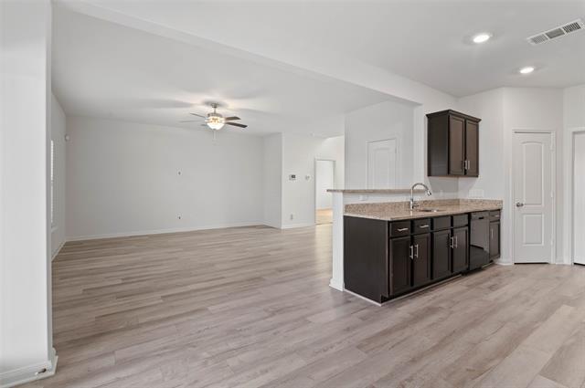 Building Photo - 3004 Cliffview Dr