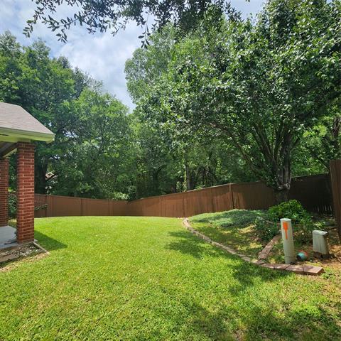 Building Photo - 1104 Summerbrook Dr