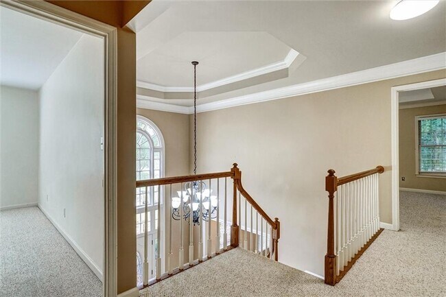 Building Photo - 510 Jacaranda Ct