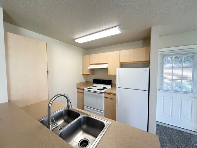 Building Photo - Corsair Lane 2