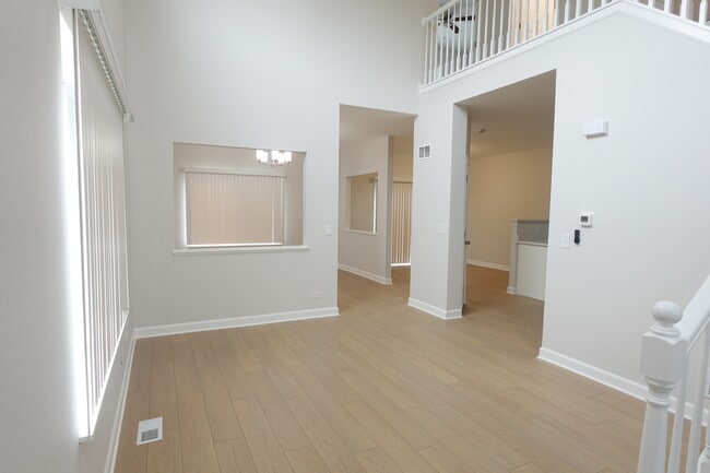 Building Photo - 3430 Blue Ridge Dr