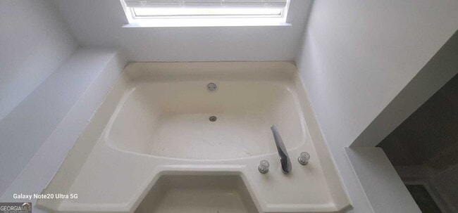 Building Photo - 399 Thomas Downs Way