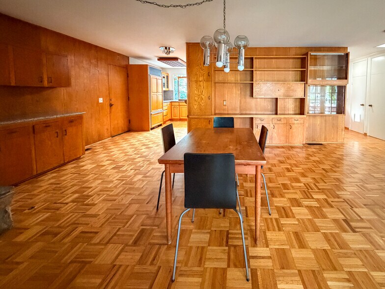 Building Photo - 5516 Ethel Ave