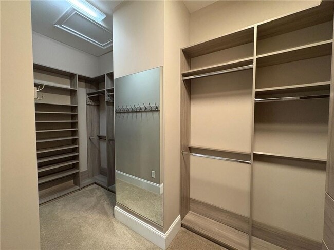 Building Photo - 3720 Kennent Square