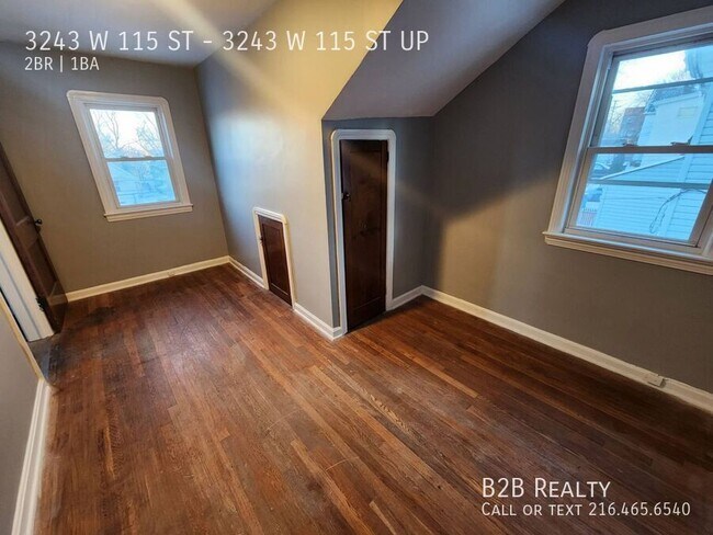 Building Photo - 3243 W 115th St