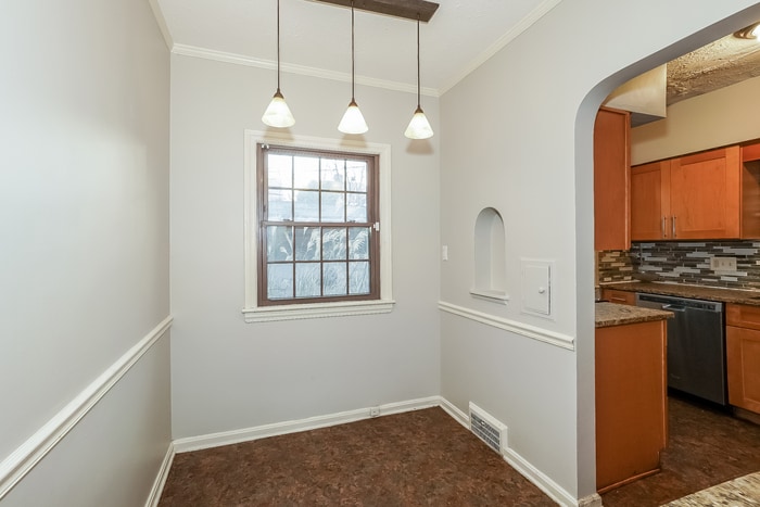 Building Photo - 3719 Rolliston Rd