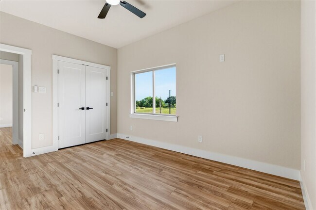 Building Photo - 1001 Agua Escondida Ct