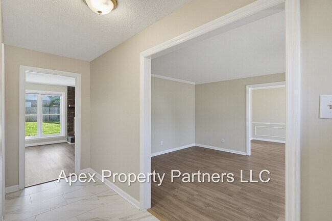 Building Photo - 2472 Boysenberry St