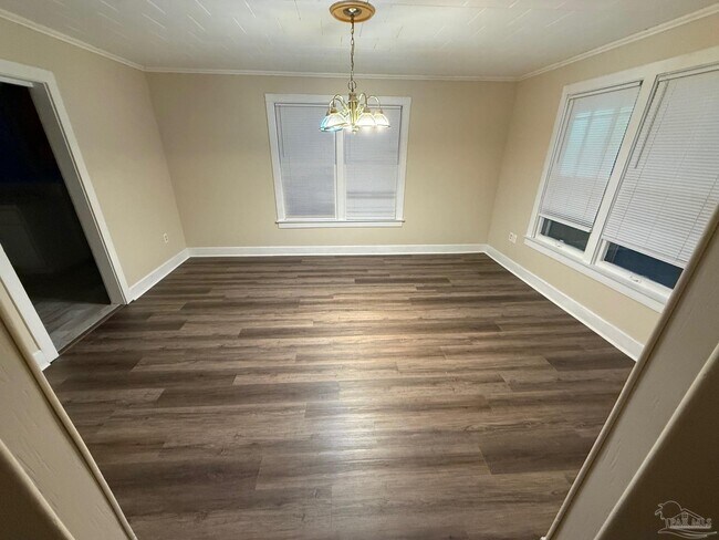 Building Photo - 115 Carolyn Way