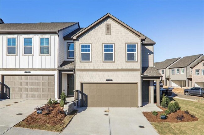 Building Photo - 727 Carmes Dr