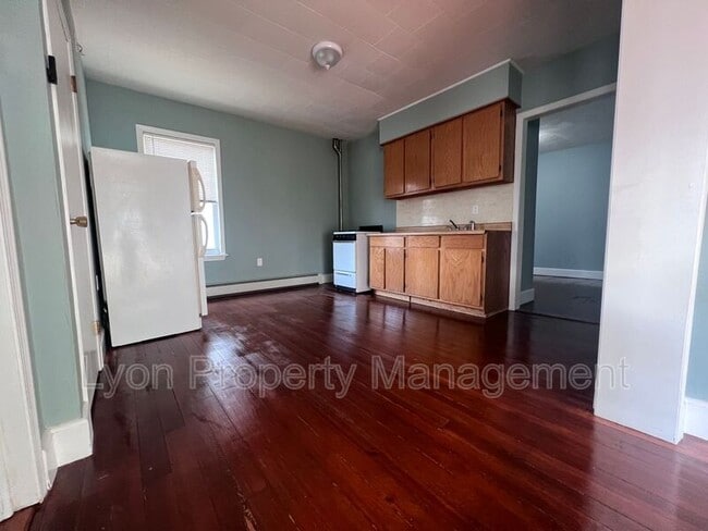 Building Photo - 200 Benefit St