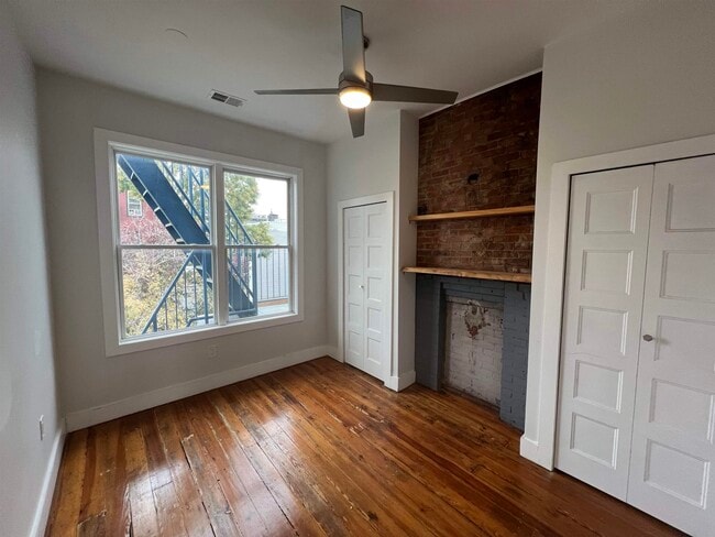 Building Photo - 157 Sherman Ave