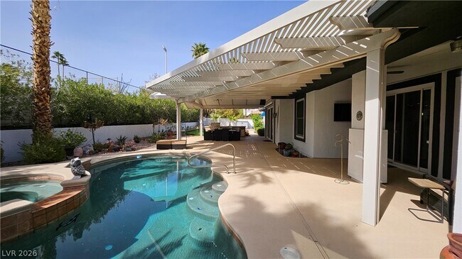 Building Photo - 2101 Grand Island Ct