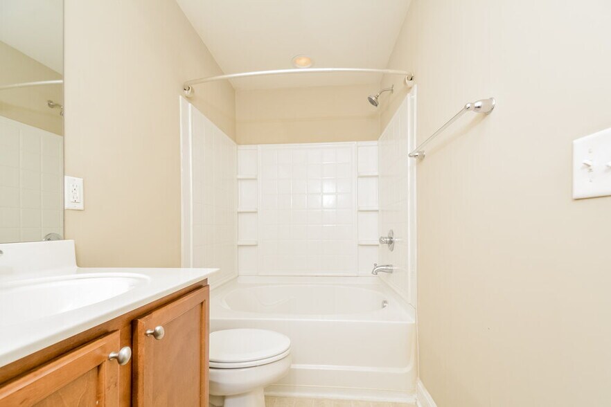 Building Photo - 674 Averasboro Dr