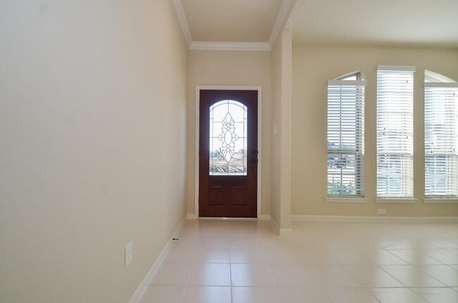 Building Photo - 16922 Sedum Grn