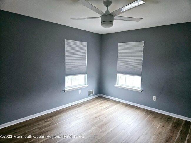 Building Photo - 505 Buhler Ave