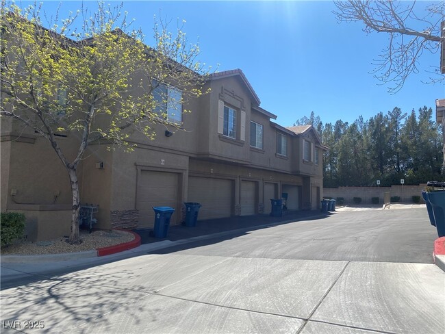 Primary Photo - 9901 Trailwood Dr