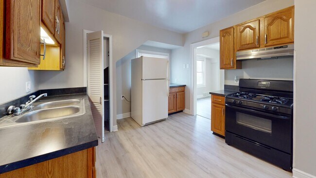 Building Photo - 7401 Jameson Rd