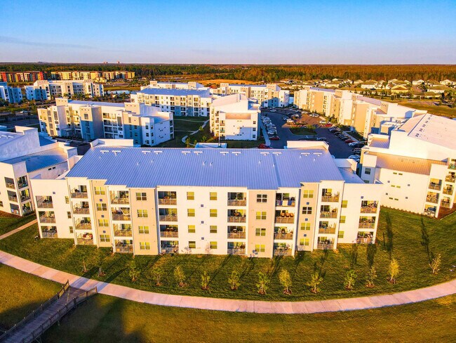 Building Photo - 3131 Paradox Cir