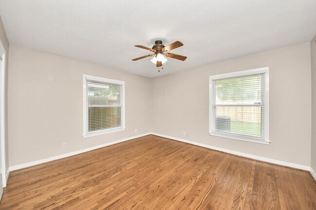 Building Photo - 3419 Norris Dr