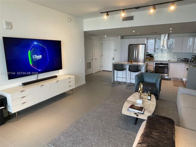 Building Photo - 1600 NE 1st Ave