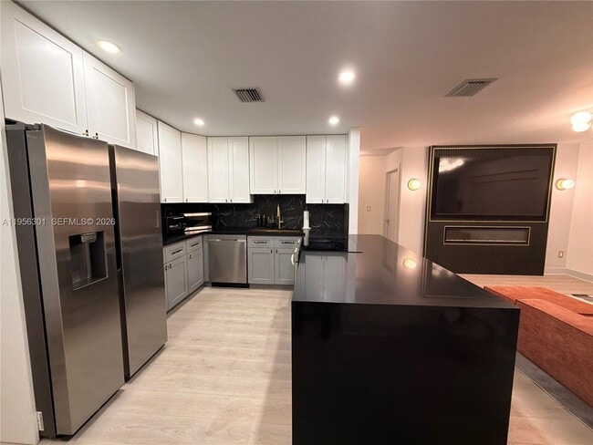 Building Photo - 2340 SW 42nd Way