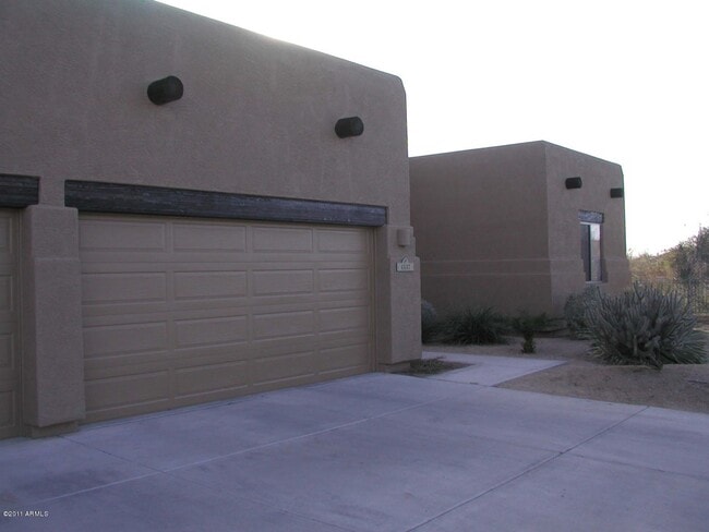 Building Photo - 4537 E Thunder Hawk Rd