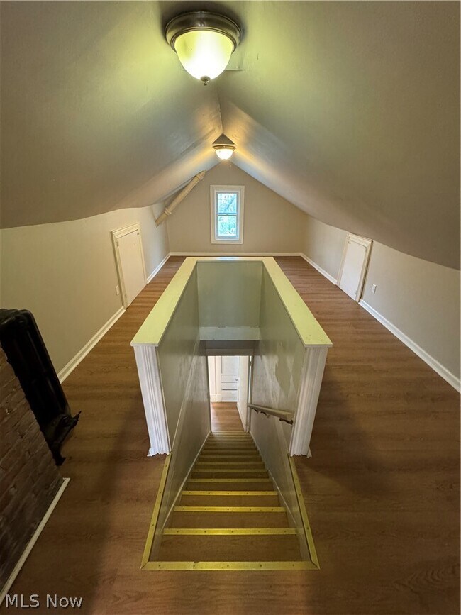 Building Photo - 3327 Bradford Rd