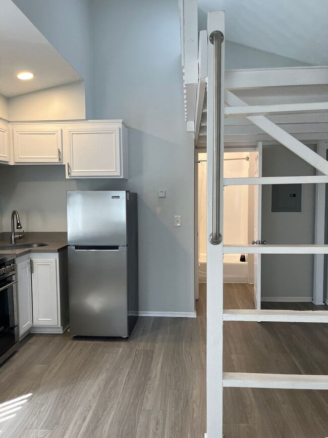 Interior Photo - 1015 2nd Street