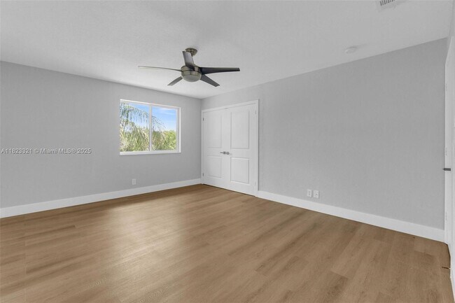 Building Photo - 2494 Cordoba Bend
