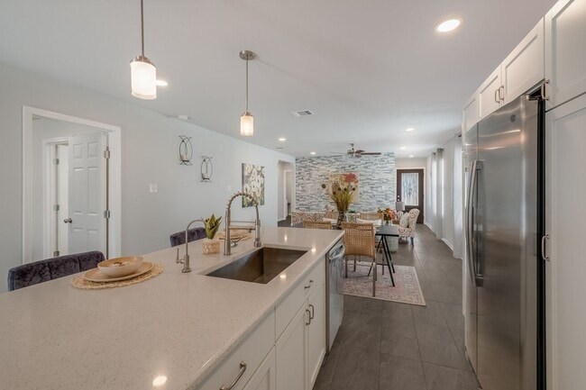 Building Photo - 25110 Orchard Acres