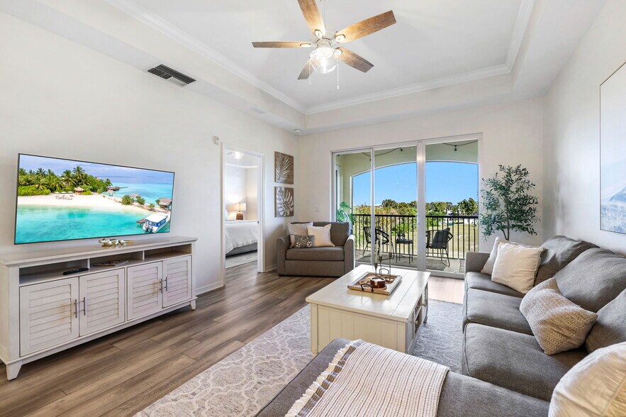 Building Photo - 1781 Four Mile Cove Pky