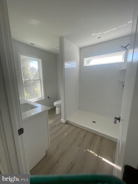 Building Photo - 512 Livingstone St