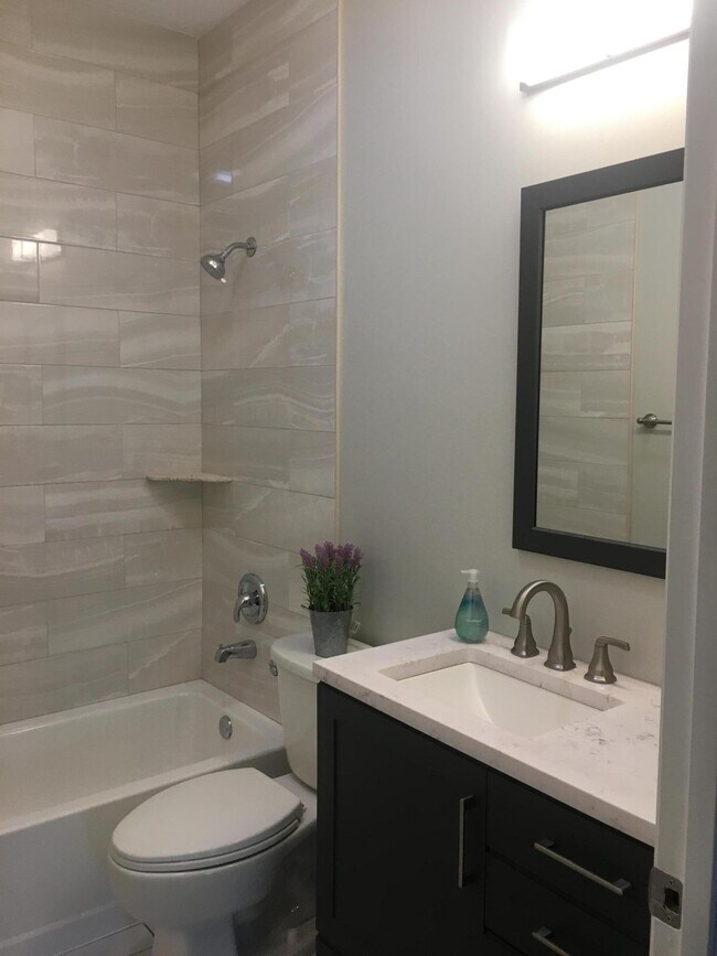 Building Photo - 14225 Citrus Dr