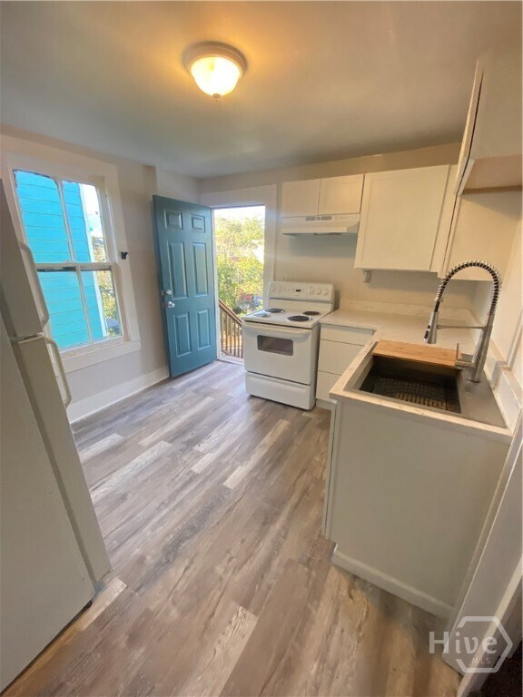 Building Photo - 516 W 38th St