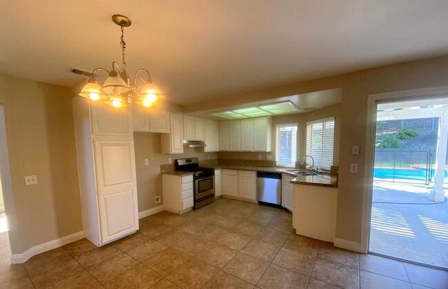 Building Photo - Wolf Valley Estates - Pool and Spa - Pets ...