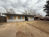 Building Photo - July Move in - Can be leased unfurnished or furnished
