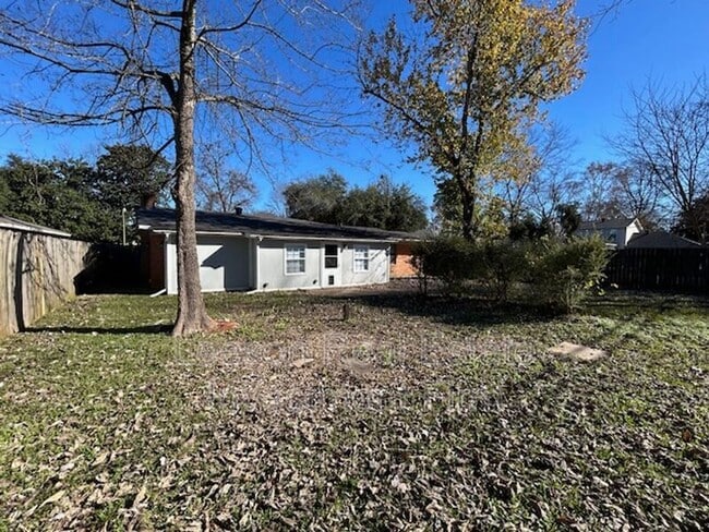 Building Photo - 2914 Bolch St