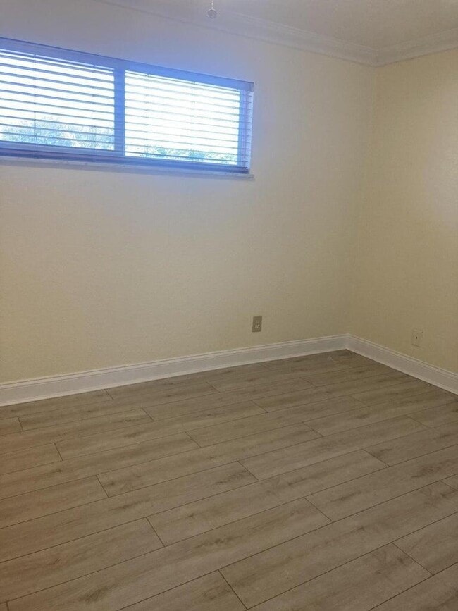 Building Photo - 3101 Florida Blvd