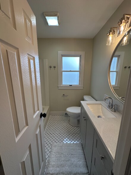 Building Photo - 6610 Lancaster Rd