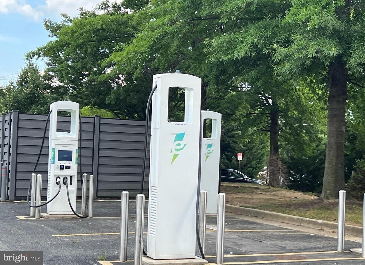 Building Photo - 3949 El Soneta Pl