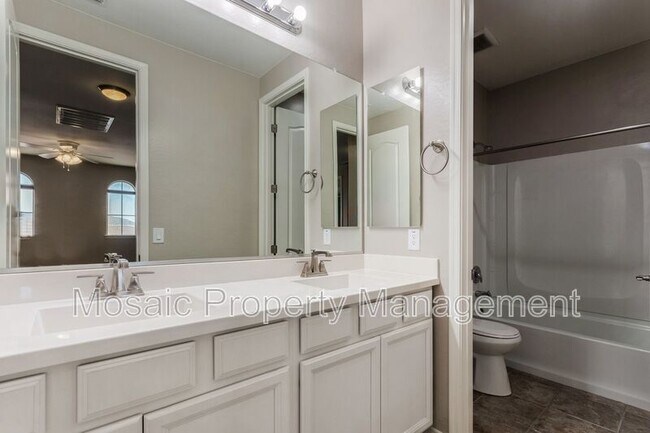 Building Photo - 3796 E Rakestraw Ln
