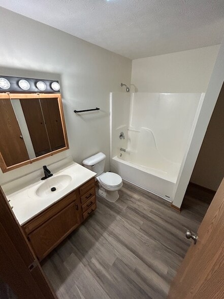 Building Photo - 1321 Fairfax Ave