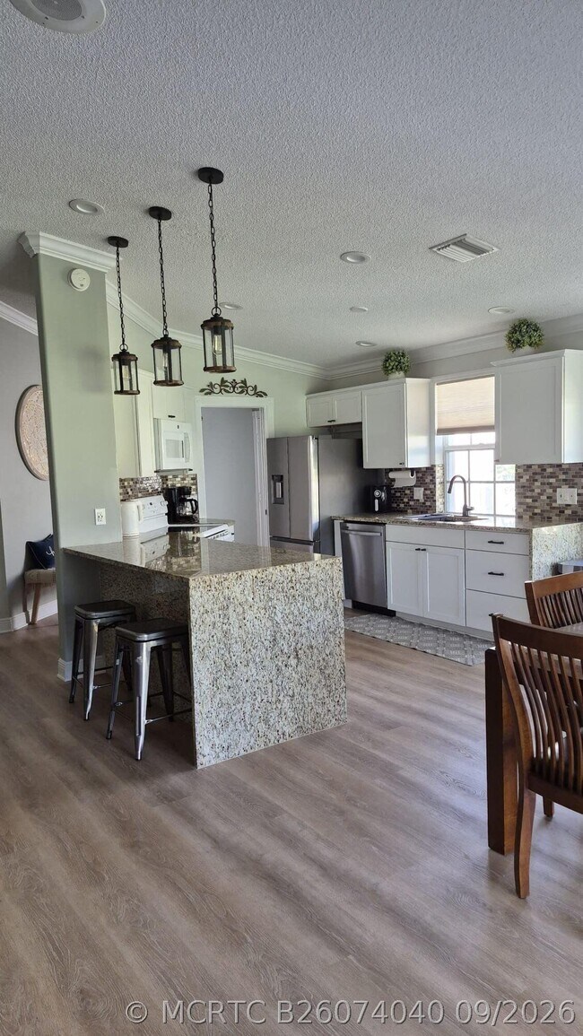 Building Photo - 4426 Lacey Oak Dr