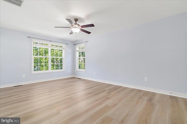 Building Photo - 132A Pineview Ave