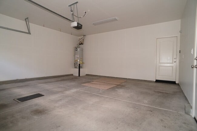 Building Photo - 169 Talmont Cir