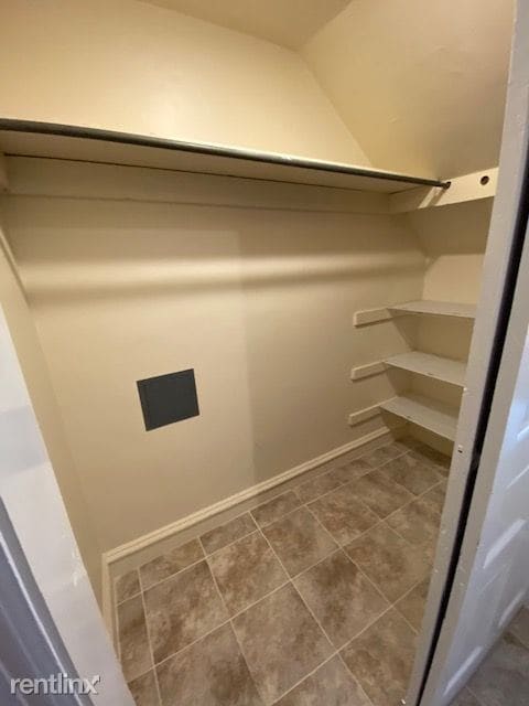 Building Photo - 207 Monument Ave